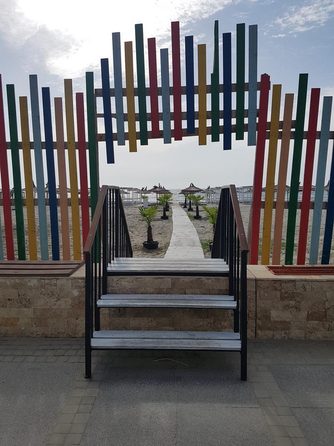 Constantinos Apartment Mamaia Nord Navodari Ngoại thất bức ảnh
